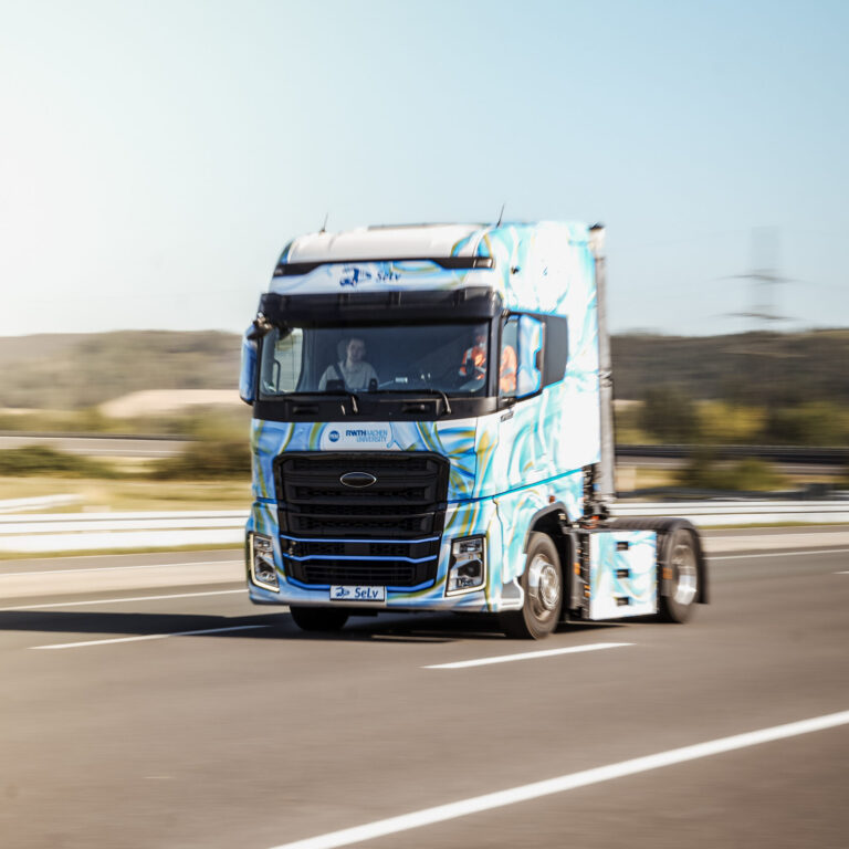 Hochgeschwindigkeits-Bild vom SeLv-Truck