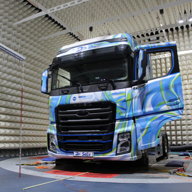 SeLv-Truck im EMV Labor